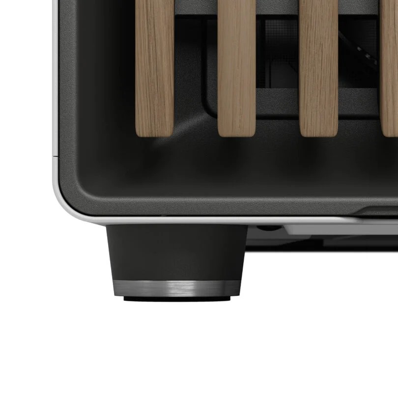 North XL - gallery image